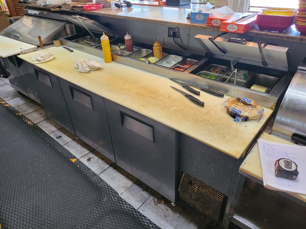 True 93in Pizza Prep Table Commercial Restaurant Salad Bar Prep Table