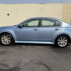  2011 Subaru Legacy 2.5i Premium 