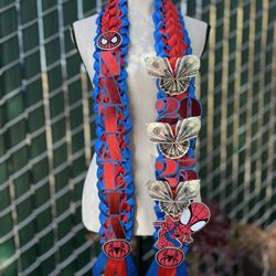 Spider Graduation Lei