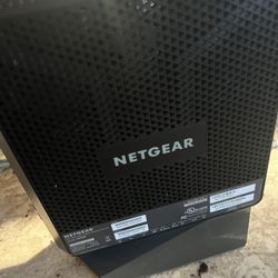 NETGEAR cable modem + Wi-Fi router 