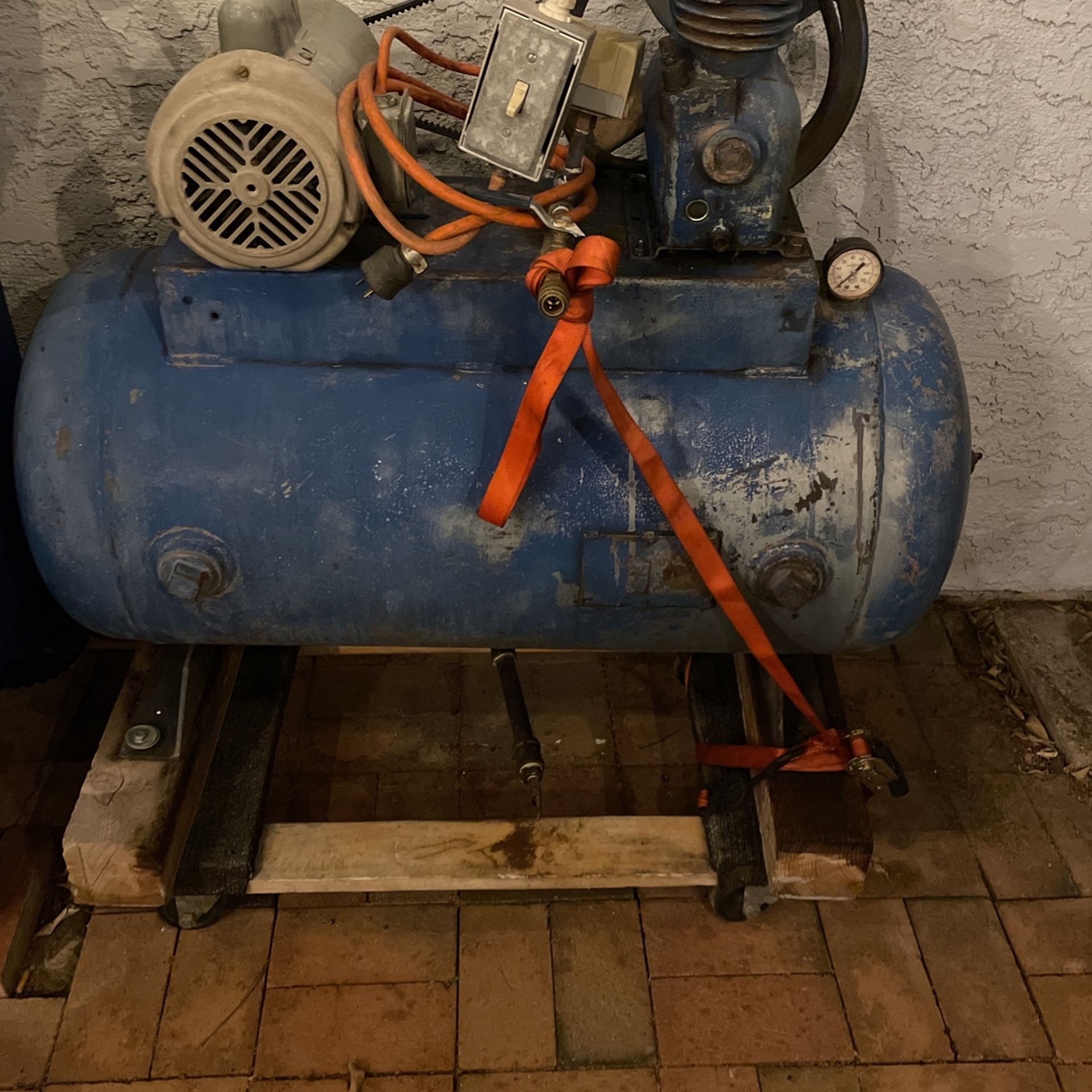 John Wood Company Air Compressor HD