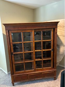 Ethan Allen Bookshelf