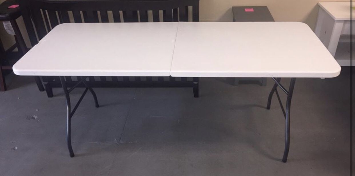 New 6ft Folding Plastic Table, White 