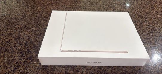 Macbook air M5 15 inch 512 gb 16 gb ram brand new year warranty