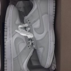 Nike Dunk Woman “PHOTON DUST” Size 9.5!! 