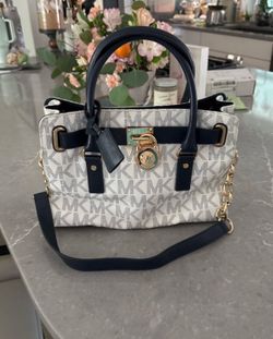 Hamilton mk bolsa mediana