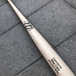 Marucci Pro Wood Baseball Bat Sz 34” Top Quality Black Ink Dot Bat Excellent Condition Have More Equipment Available 