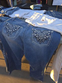 10 Pair Of Ladies Jeans 10-14 