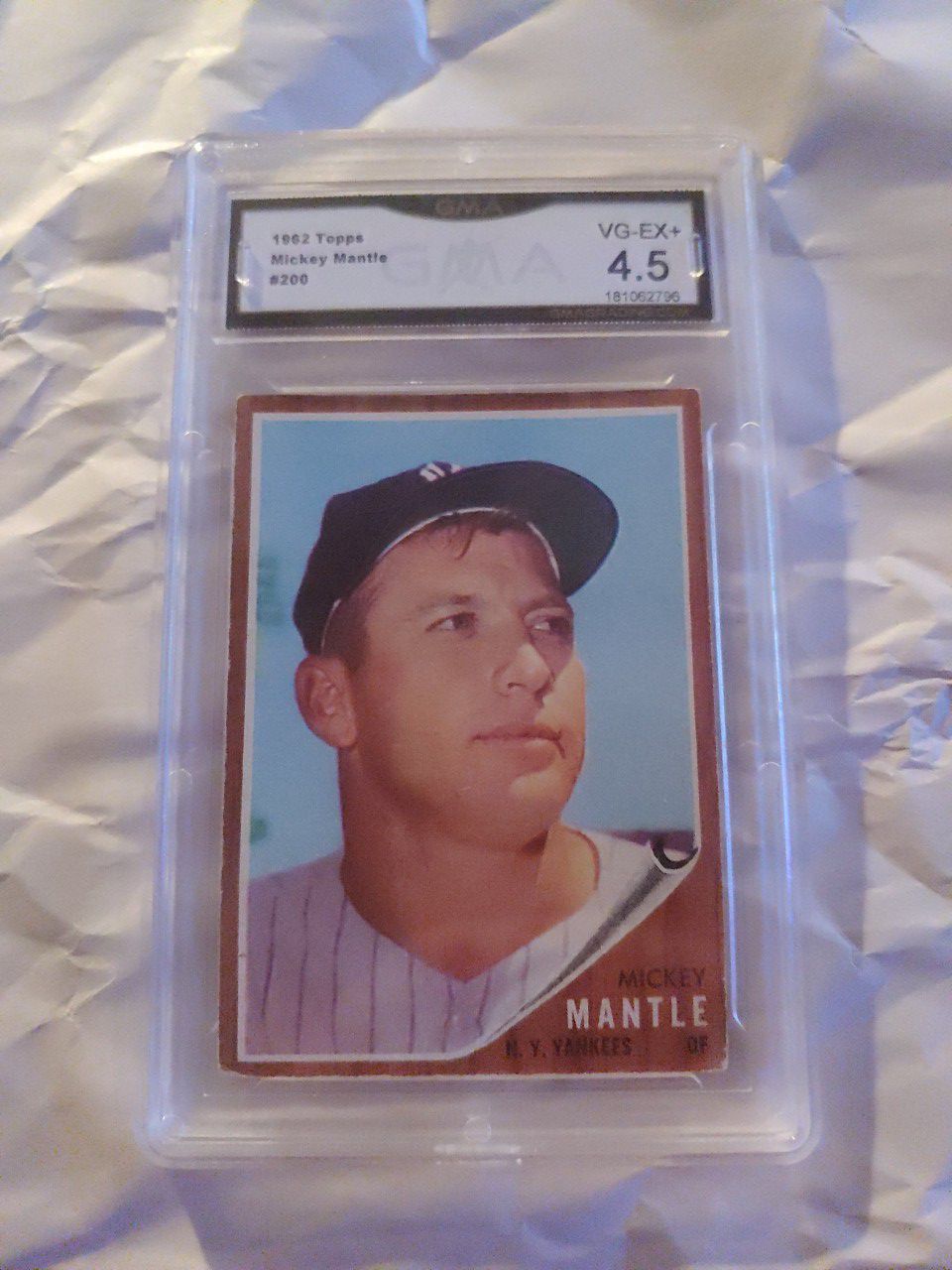 1962 Topps Mickey Mantle GMA 4.5 VG-EX+ Perfect Centering!