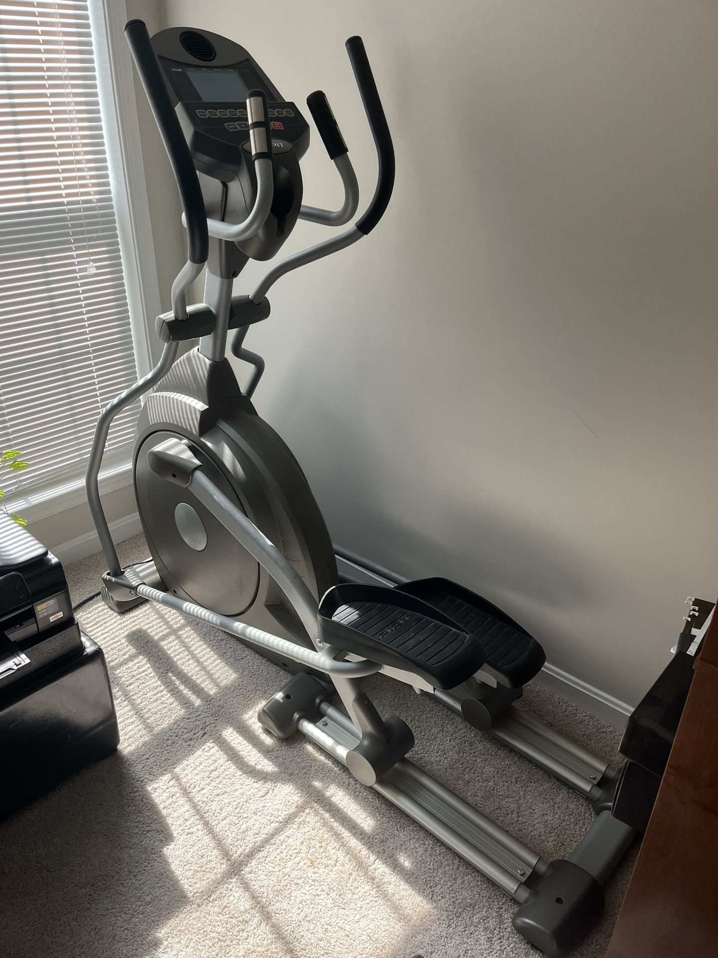 Spirit xe100 elliptical sale