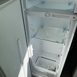 Stand Up Freezer 7.1 Cu. Ft.  $150 OBO 