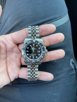 BruceWayne sub watch