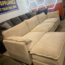 Stunning cozy nice sectional!