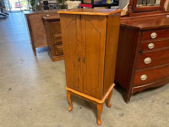 Vintage Wooden Jewerly Chest