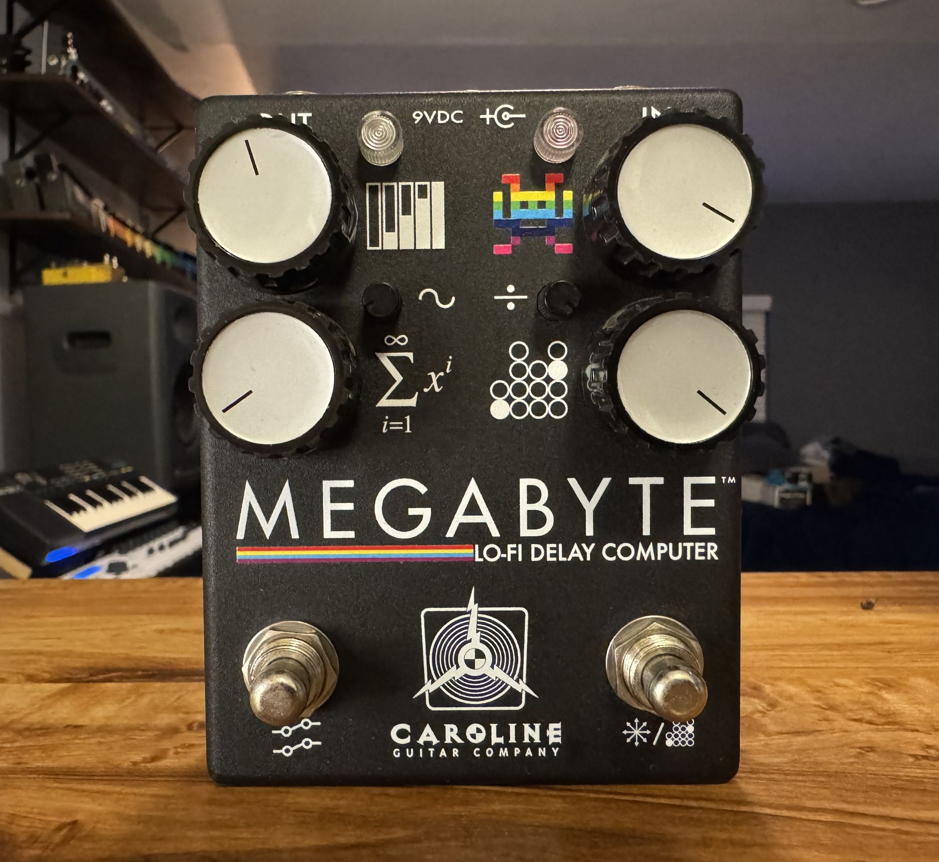Caroline Megabyte Lo Fi Delay LE Black