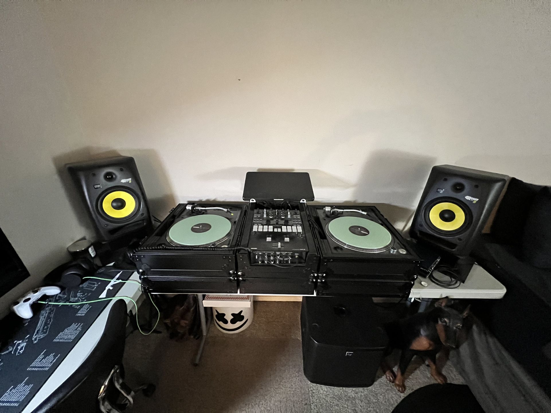 pioneer djm s9 mixer & plx 1000 turntables for Sale in Goodyear, AZ OfferUp