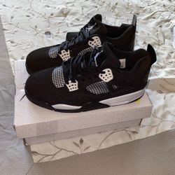 Jordan 4 White Thunder 10 