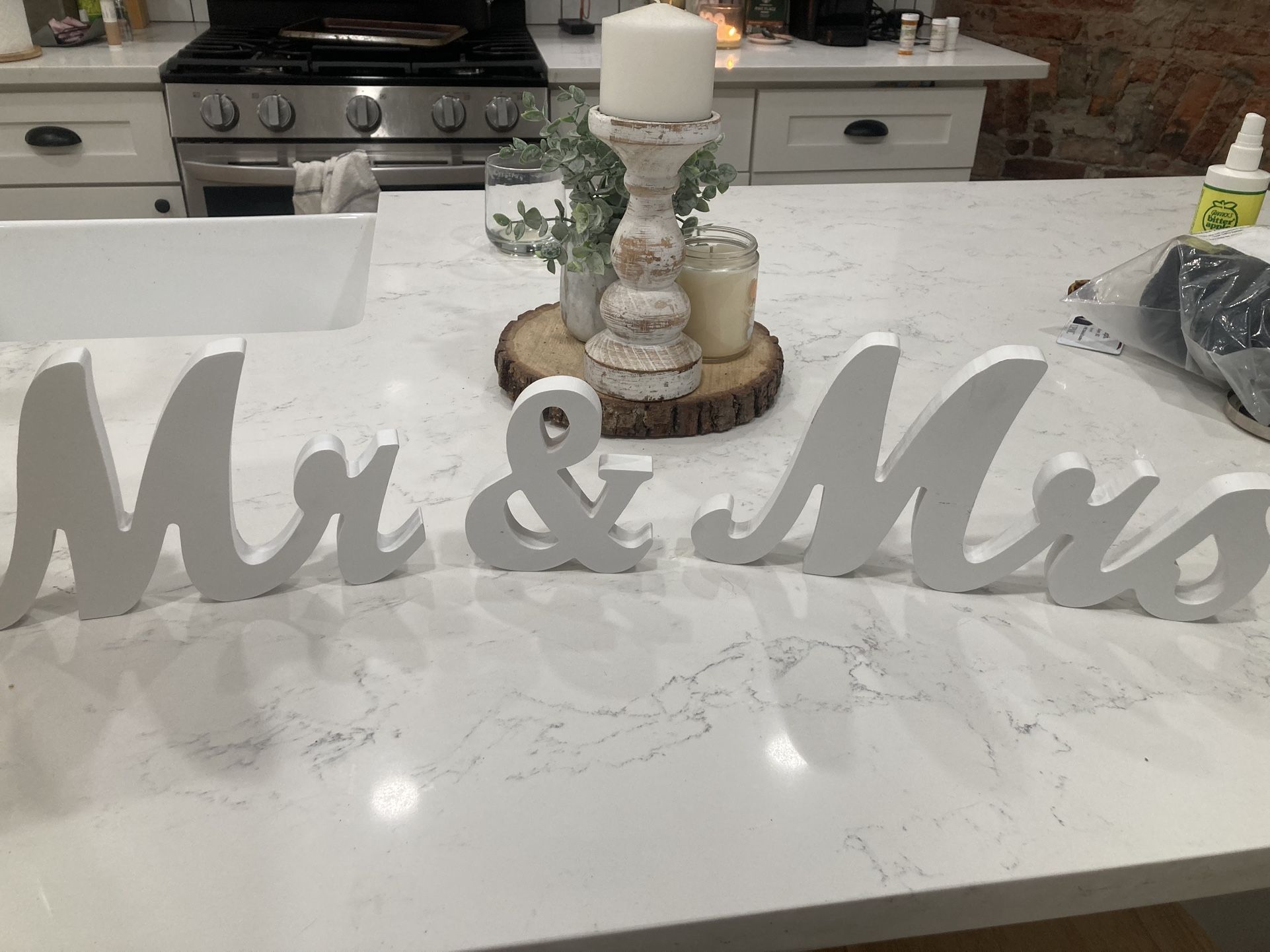Wedding Mr and Mrs Sign