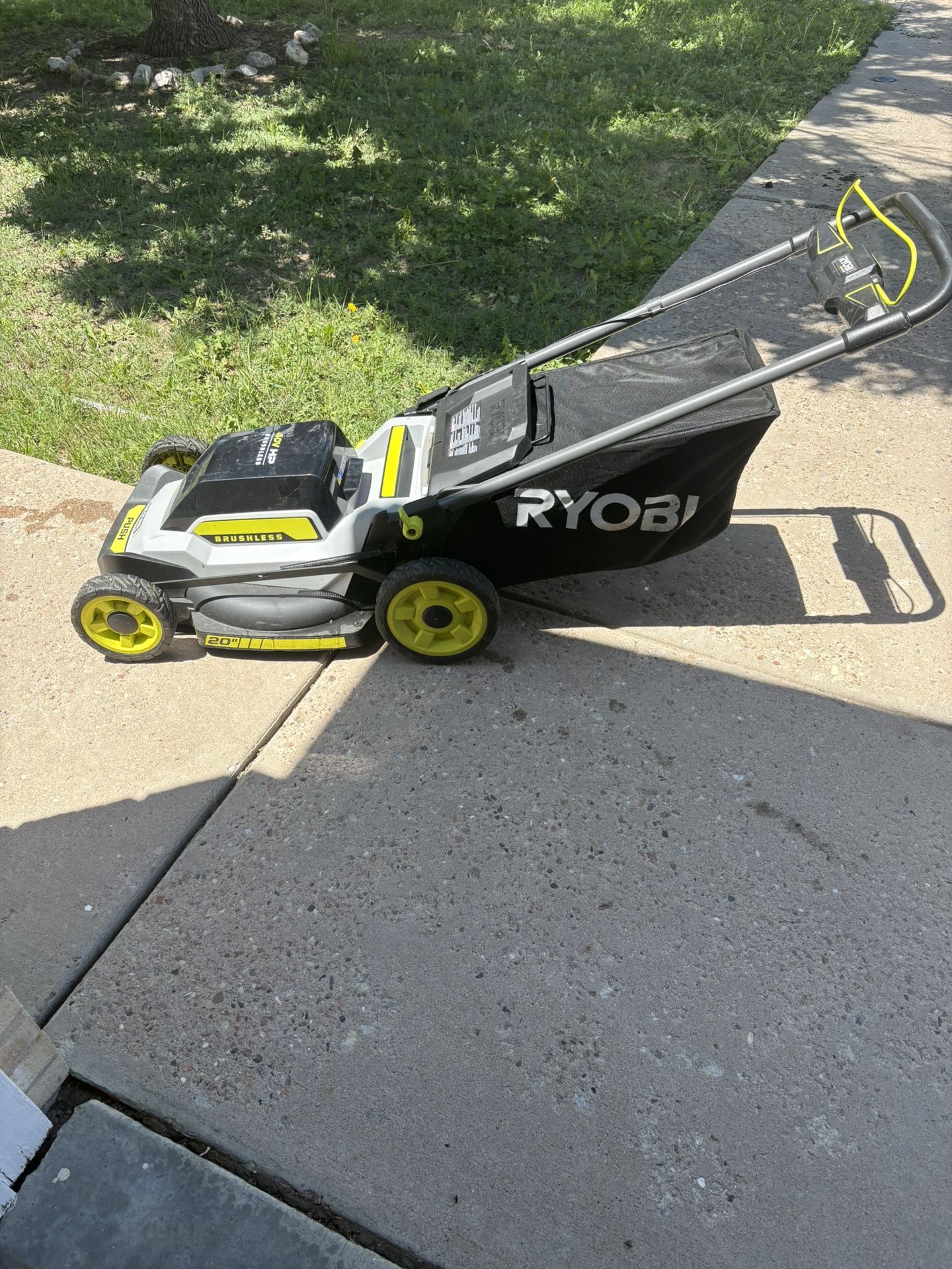 Electric Lawnmower 2024