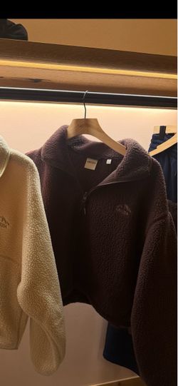 Aritzia POLARTEC THERMAL PRO