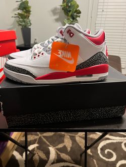 NIKE, JORDANS