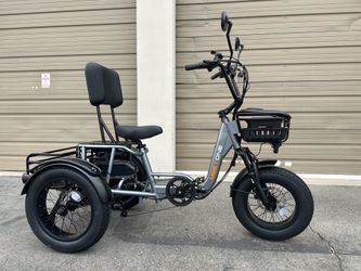 Brand New Meet One Breeze Foldable Electric Trike 1000 Watts Peak