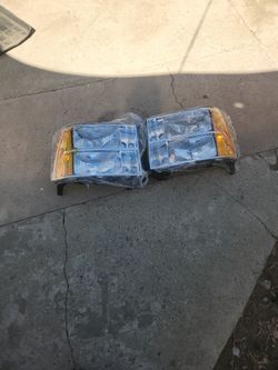 For 2007, 2008, 2009, 2010, 2011, 2012, 2013, 2014, fits 07-13 GMC Sierra 1500/07-14 GMC Sierra 2500HD/3500HD, Chrome Housing, Left+Right Replacement