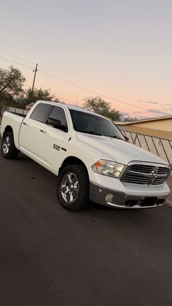 Ram 1500 Crew Cab Pickup Truck
