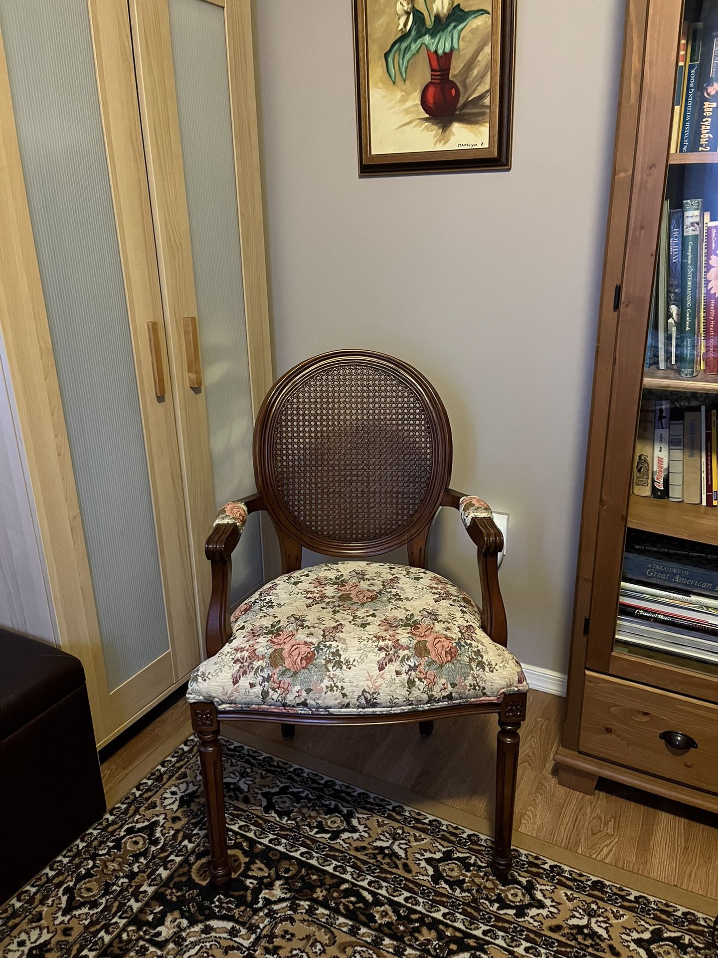 Beautiful Antique Chair Excellent Condition 