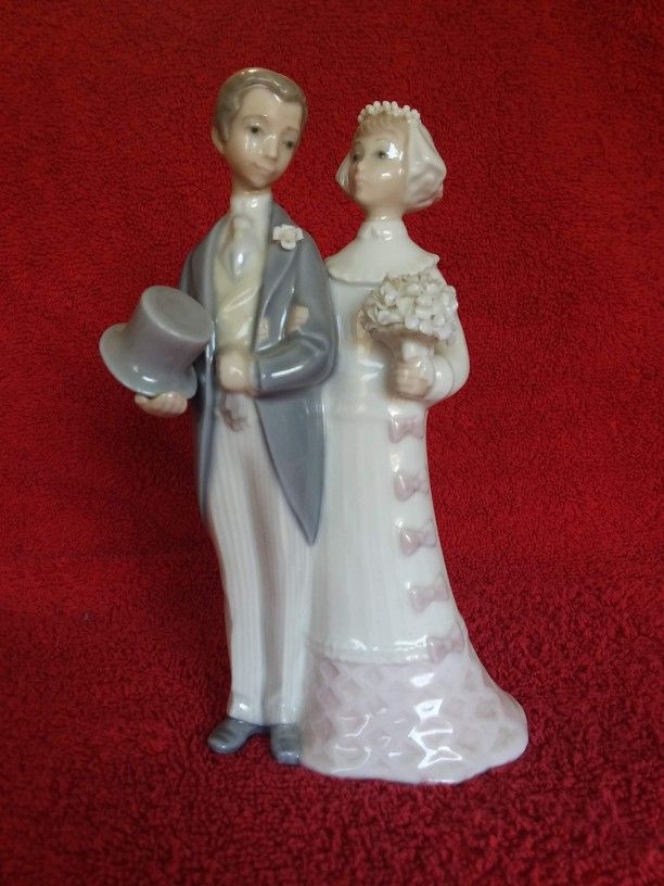 Lladro Wedding Figurine