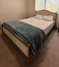 Queen Size Bed Frame with Zinus Gel Airflow 10” mattress