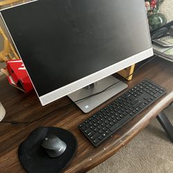 HP ELITEONE DESKTOP COMPUTER