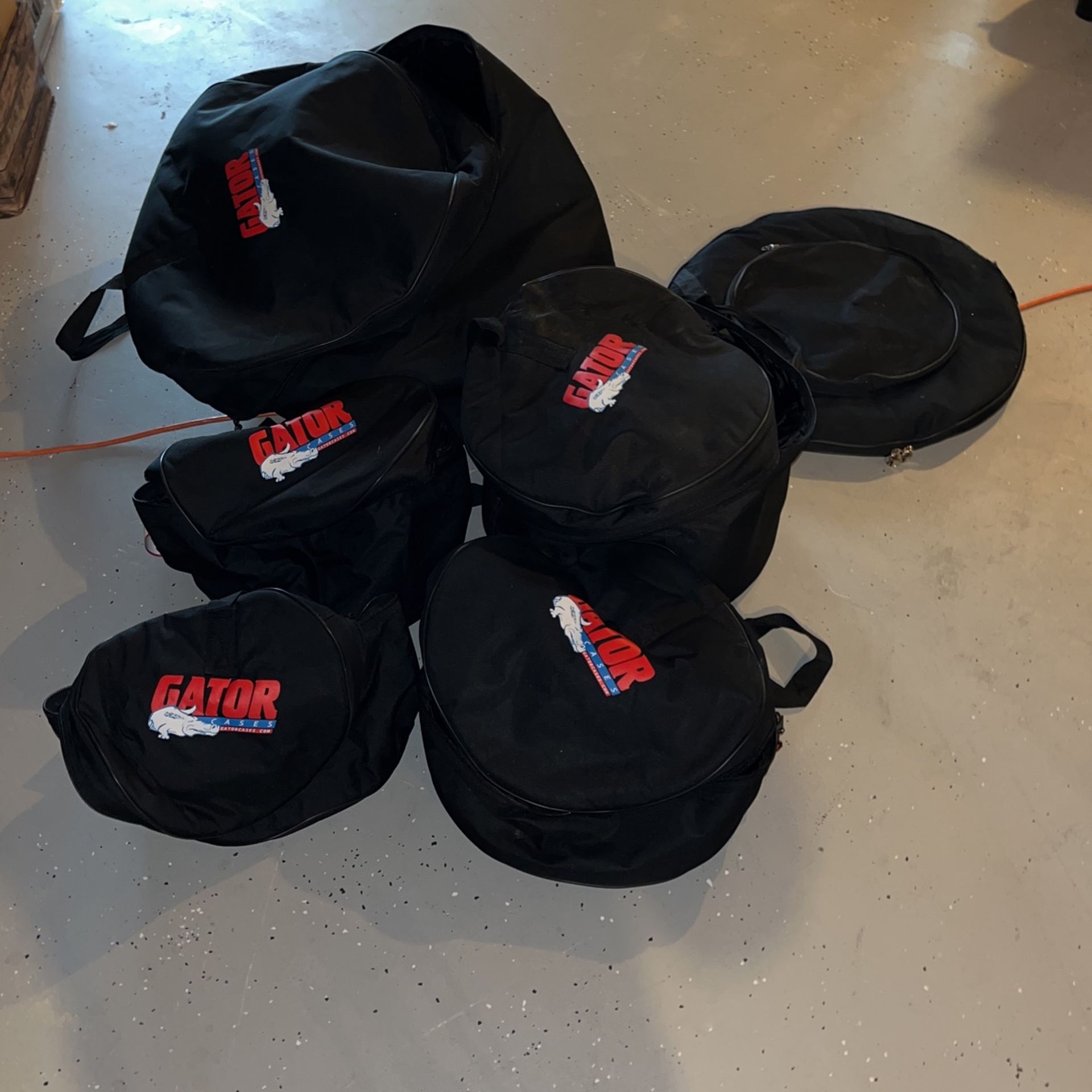 Gator 5 Piece Drum Travel Bag w/ Hohhner Cymbal Bag