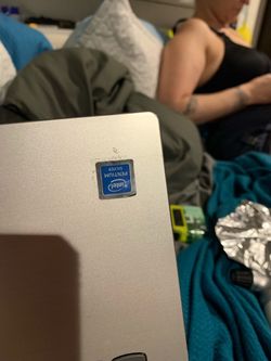 Lenovo IdeaPad 330 Laptop (Pentium Silver)