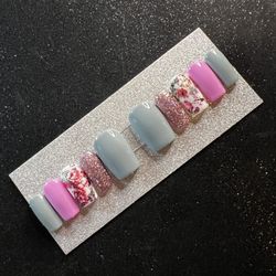 Press On Nails