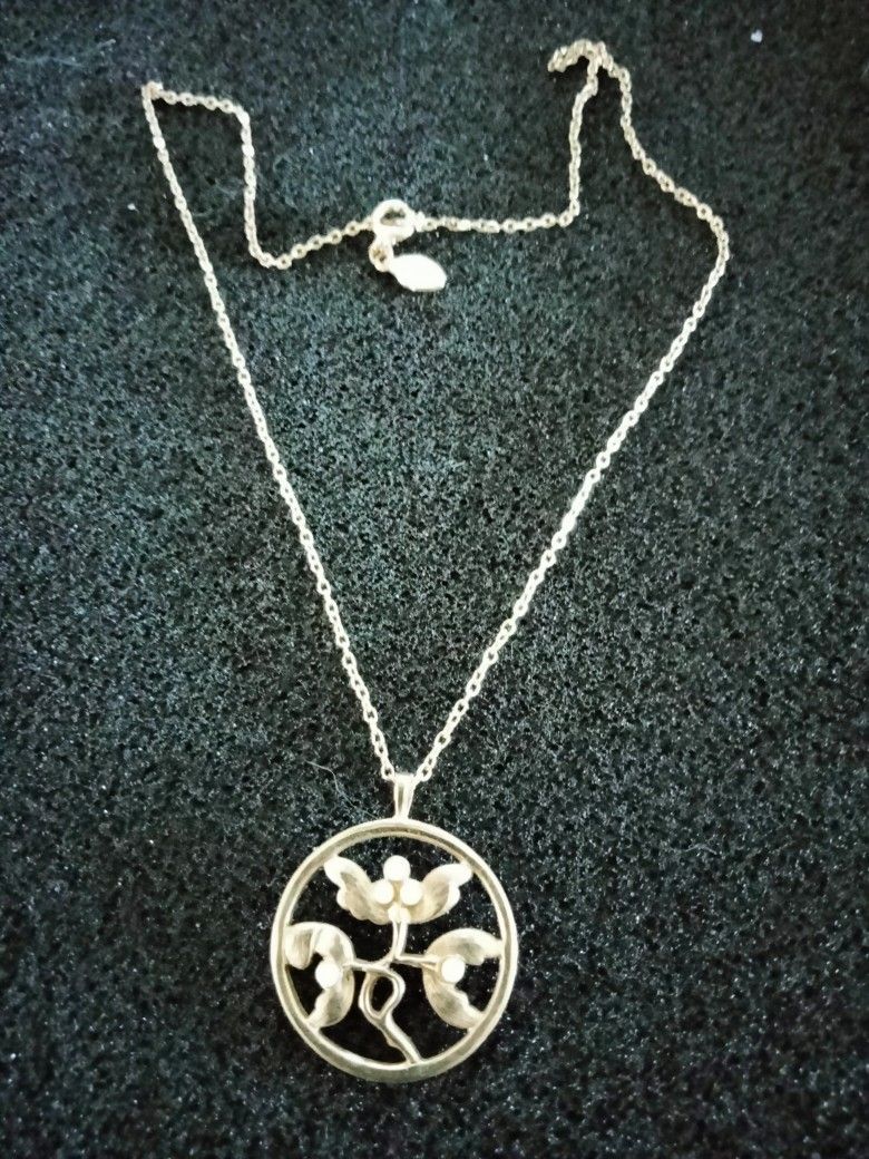 1970's Avon Vintage Necklace