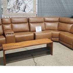 6 Pc Leather Modular Power Sectional (New )
