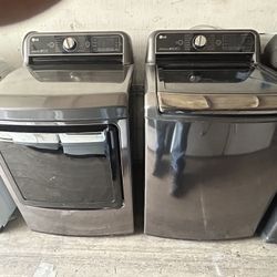 LG.  WASHER AND GAS DRYER 