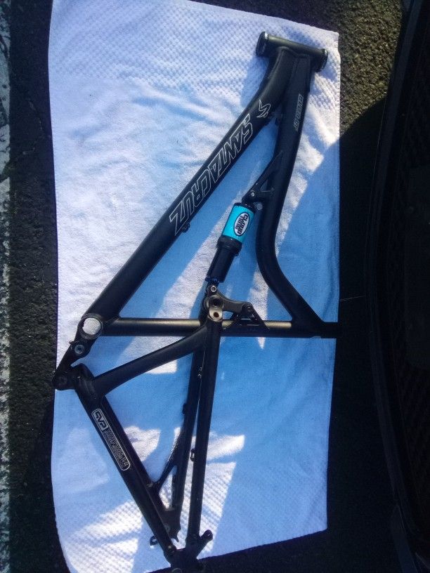 Santa Cruz Blur LT Carbon Fiber Frame