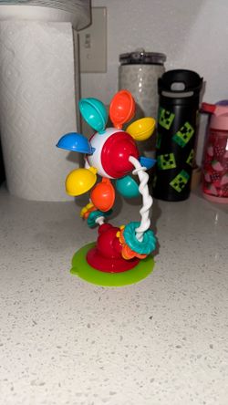 Baby Suction Spinning Toy 