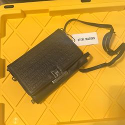 New Medium Steve Madden Crossbody 