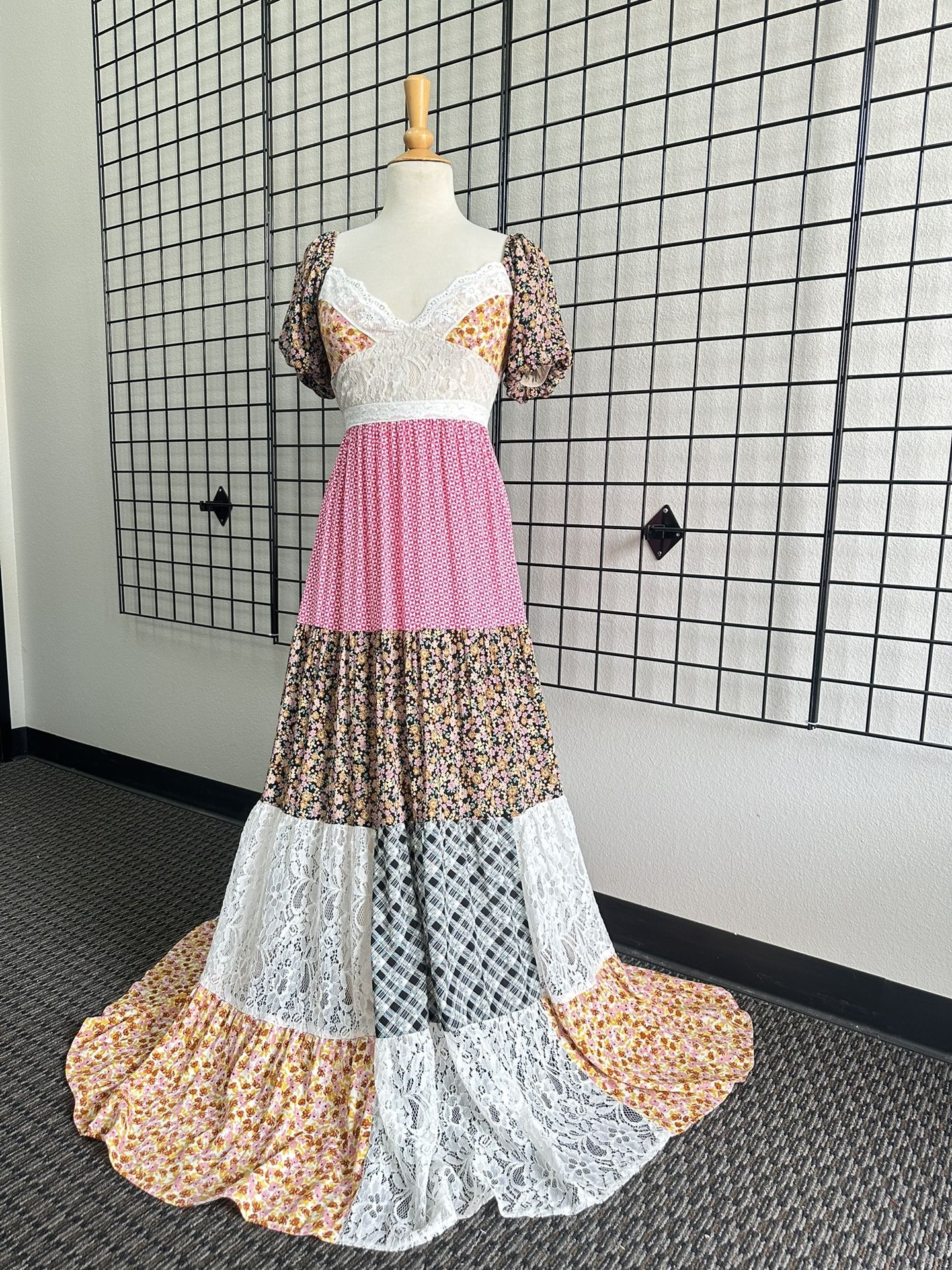 Altar’a state Floral Maxi Dress Size/S