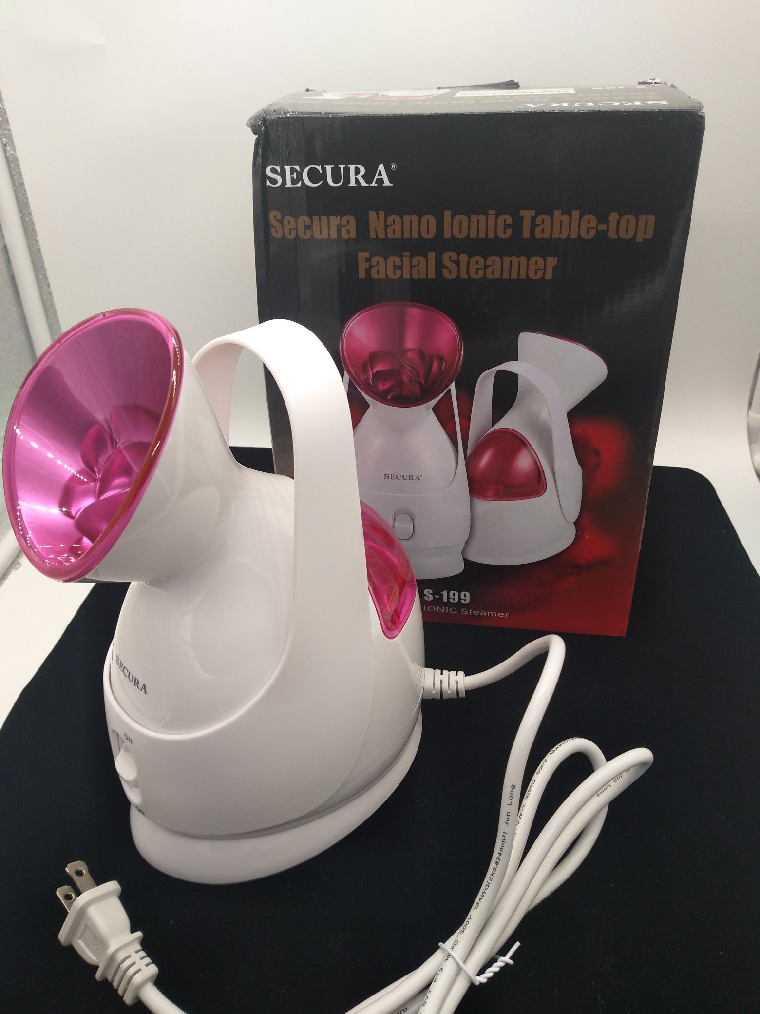 Facial steamer