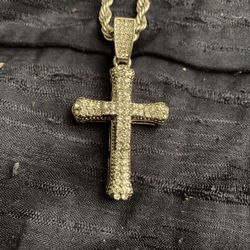 Iced out cross chain