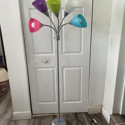 5 Heads Floor Lamp 66”H In Good Condition $25 Firm On Price