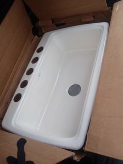 30in Koehler Porcelain sink