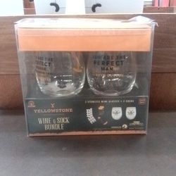 Yellowstone Wine And Sock Bundle 