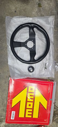 Momo 320mm steering wheel (used)