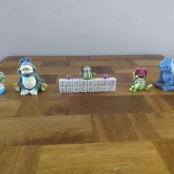 5 Small Frog Knick Knack Collectibles