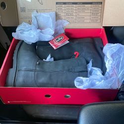 Justin Boots Brand New 